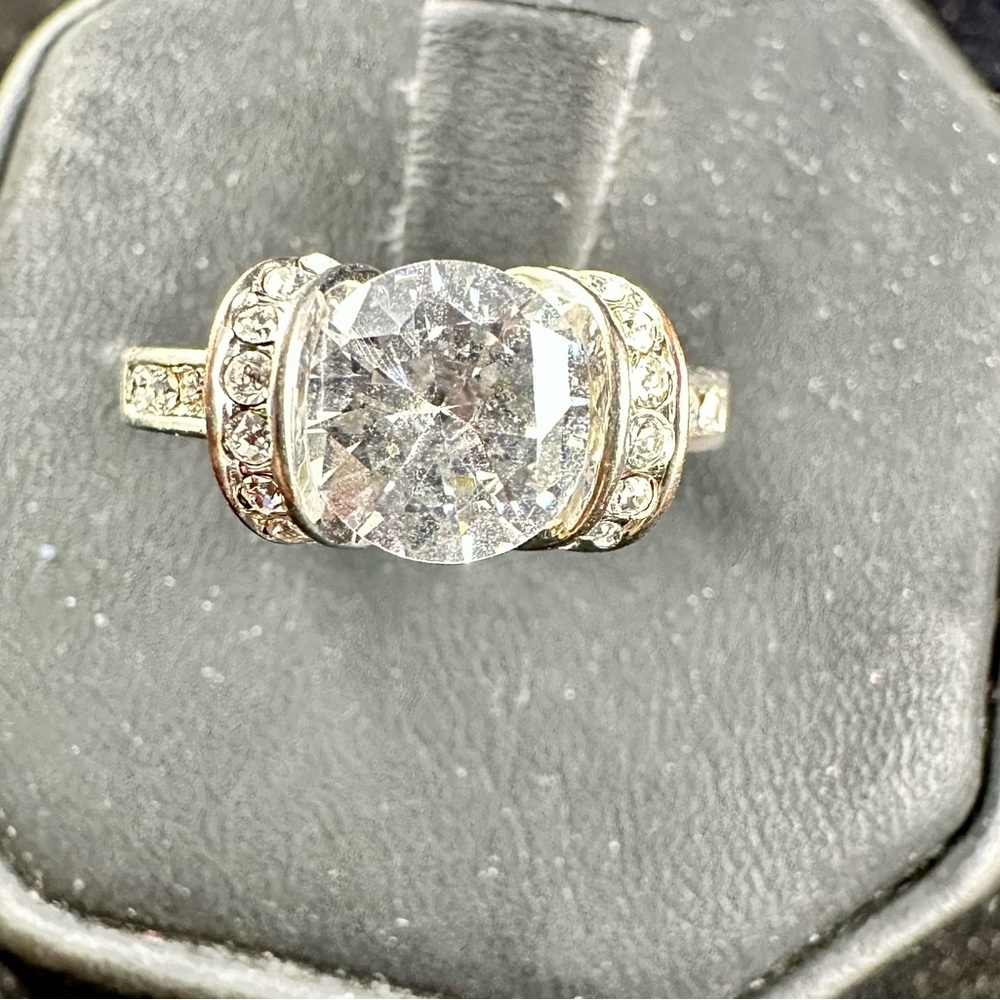Premier Designs 2CT CZ Silver Ring, Brand New!! - Picture 4 of 5